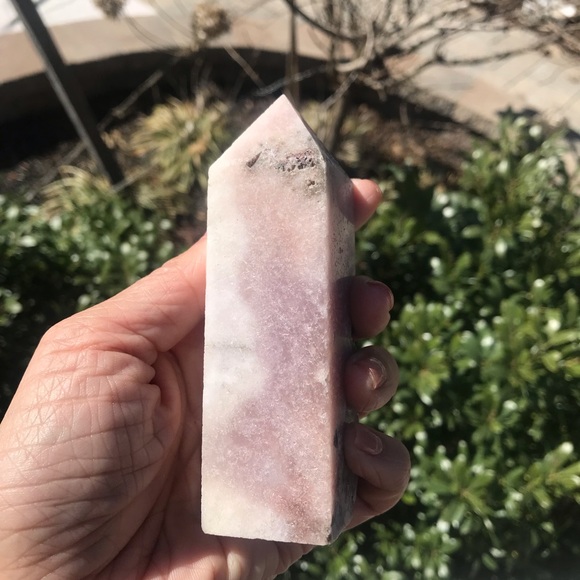 Pink Amethyst Tower - Picture 9 of 9